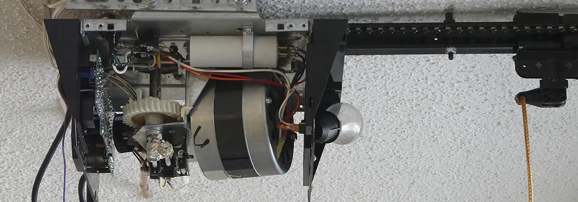 Sliding Garage Door Humming Noise Repair in Waterloo, Ontario