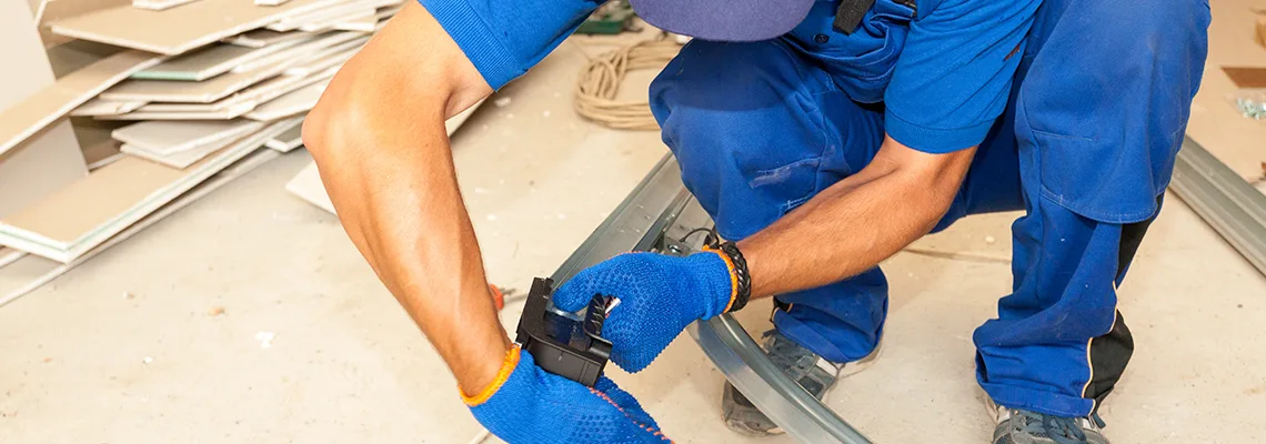 Fix Vinyl Garage Door Loud Noise in Waterloo, ON
